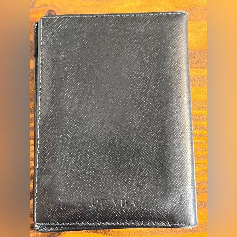 Prada Milano Black Leather Wallet Card Case Luxury Leather Classic 4.25x3.25